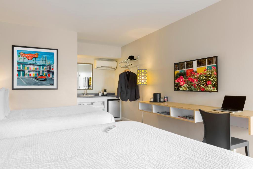 Room image 6